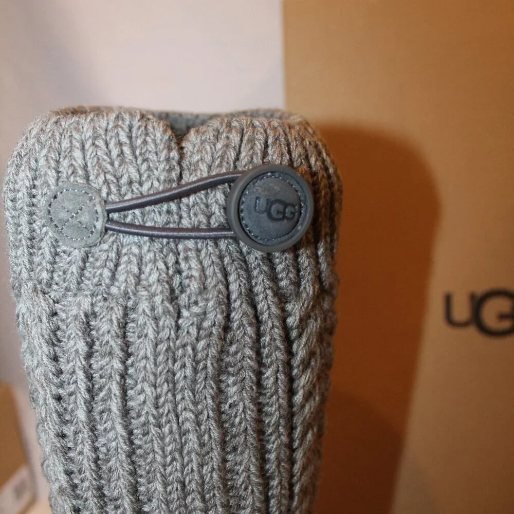 NIB UGG YOUTH GRAY KNIT SWEATER TALL WINTER FASHION BOOTS SZ 3 4‎